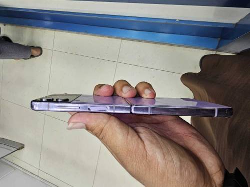 Samsung Galaxy z flip 4 Pta approved