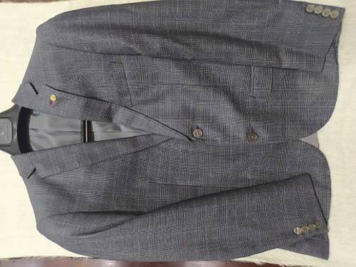 Royal Tag 3 piece suit 