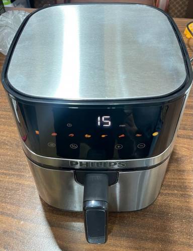 Philips HD9780 Digital Air Fryer - 5.5 Liter Capacity