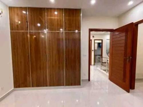 Carpenter/Kitchen cabinet / Kitchen Renovation/Office Cabinet/wardrobe