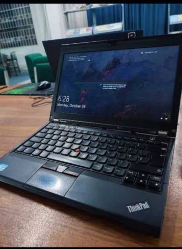 Lenovo x230 4ram 256memry