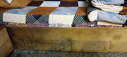 BEDROOM SET