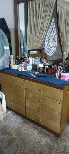 BEDROOM SET