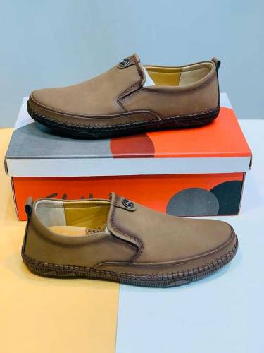  Clarks Shoes