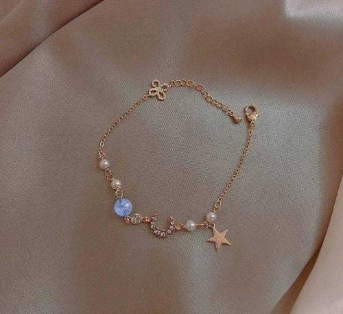 Cute Hand bracelets us available now. With free delivery charges🆓. 