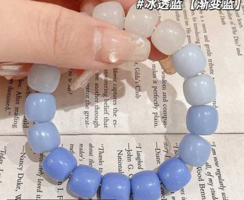 Cute Hand bracelets us available now. With free delivery charges🆓. 