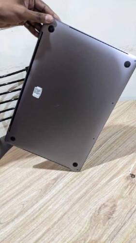 Apple MacBook Pro 2016 Model