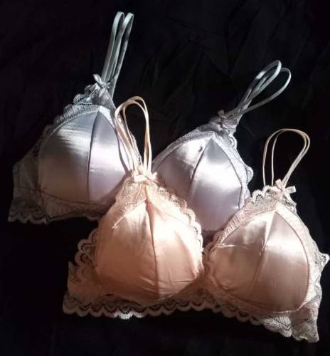 fancy langrie style bra padded