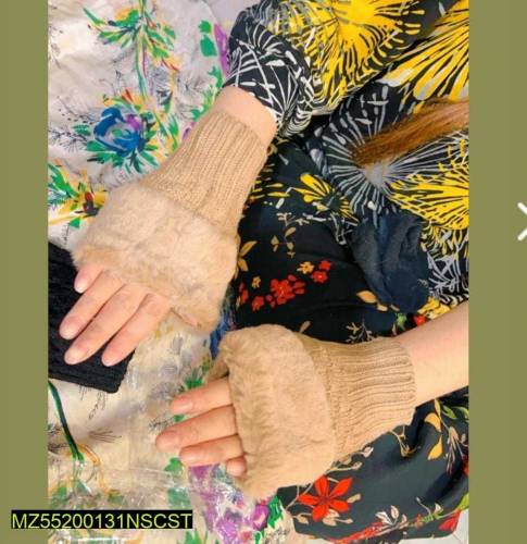 women kinated flour gloves