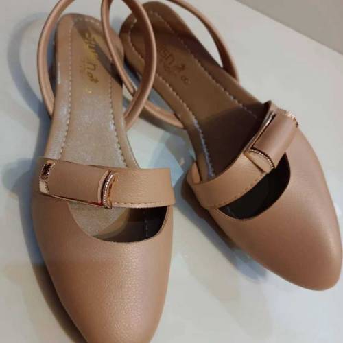 •  Material: Rexine•  Available Sizes: 7, 8, 9, 10•  Trendy And Comfor