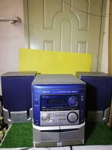 AIWA CX-NAJ17U Stereo 3 Disc CD Changer AM / Speakers