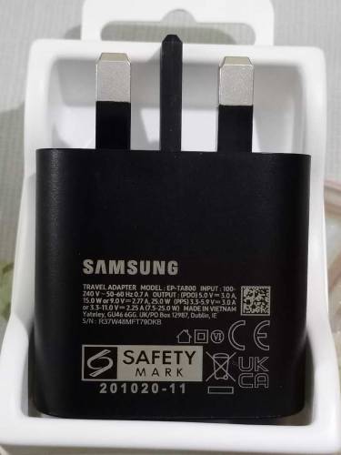 ORIGINAL SAMSUNG CHARGER