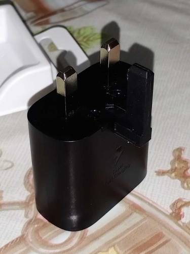 ORIGINAL SAMSUNG CHARGER