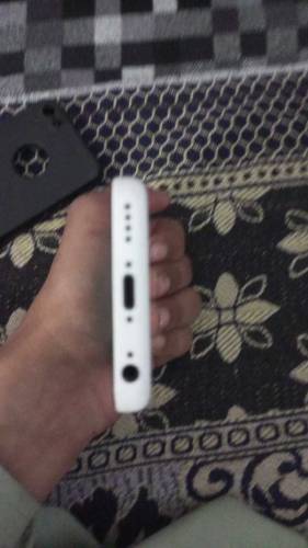iphone 5c non pta urgent sale 6000