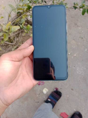 Vivo y15s 3,32