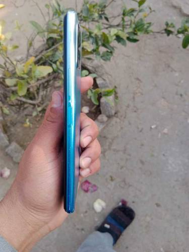 Vivo y15s 3,32