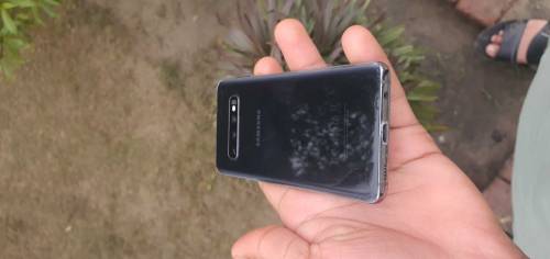 Samsung Galaxy S10 