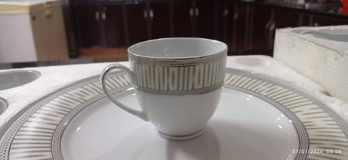 24 Piece Ceramic Tea Set