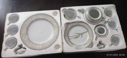 24 Piece Ceramic Tea Set