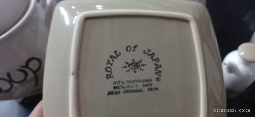 24 Piece Ceramic Tea Set
