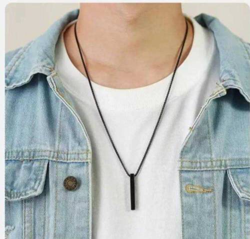 New pendent for men. With free🆓 home delivery charges. 