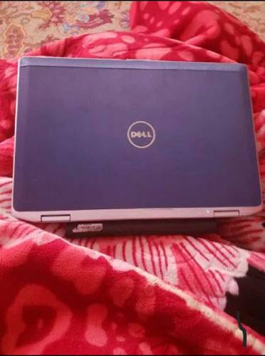 dell laptop intel rhd 3000 graphics card