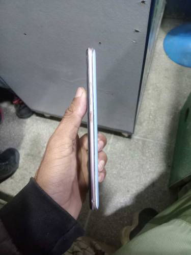 vivo s1 pro 8/128 only mobil penal cheng finger kam karta hai 