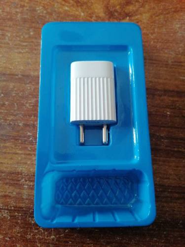 Orignal branded adapter 18 wat fast option 