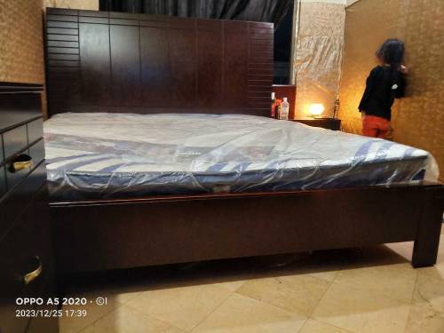 Matt finishing brown color original branded bed 