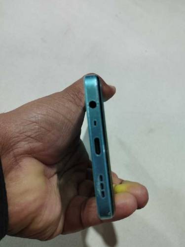 mobile ok ha just 1haft Chala ha mobile 10/10 ha or koi problem nai ha
