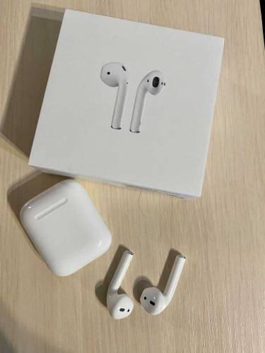 i12 Unique Airbuds 
