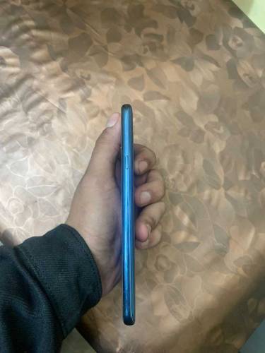 LG g7 