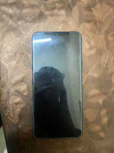 LG g7 