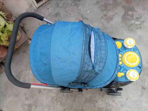 ADJUSTABLE BABY STROLLER/PRAM 