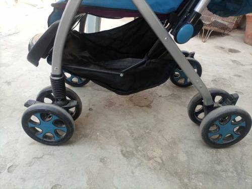 ADJUSTABLE BABY STROLLER/PRAM 