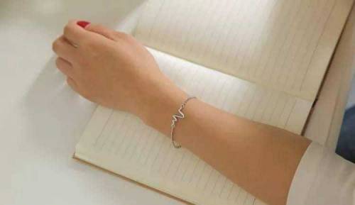  1 Pc Alloy Black Plated Uni-Sex Heart Beat Bracelet