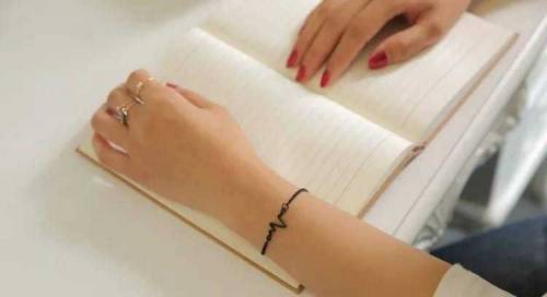  1 Pc Alloy Black Plated Uni-Sex Heart Beat Bracelet