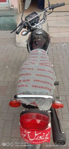 Honda 125 Black Color