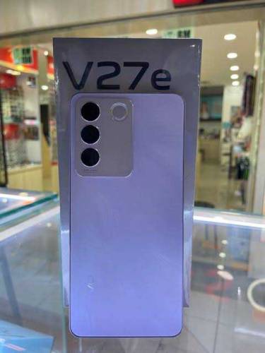 vivo v27e model hai urgent sale karna hai