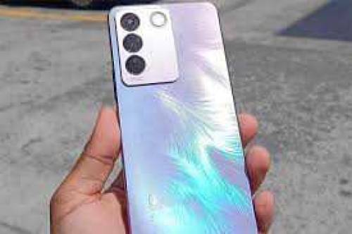 vivo v27e model hai urgent sale karna hai
