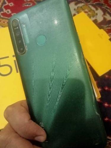 Mobile Realme 5i