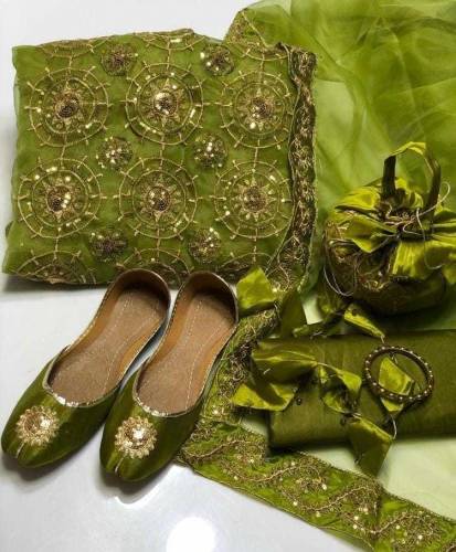 5pcs women wedding dress