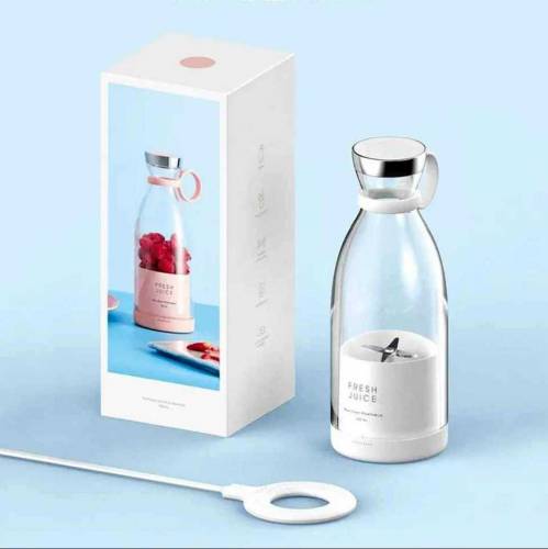 Portable mini juicer 