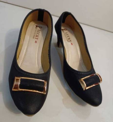 heel shoes girl