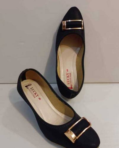 heel shoes girl