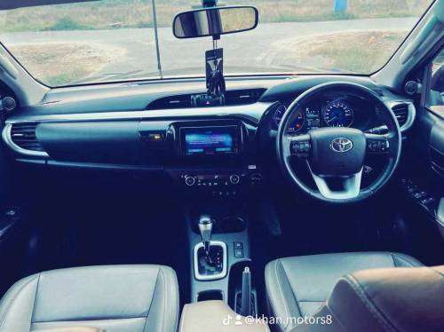 Toyota Hilux 2.8 automatic v revo