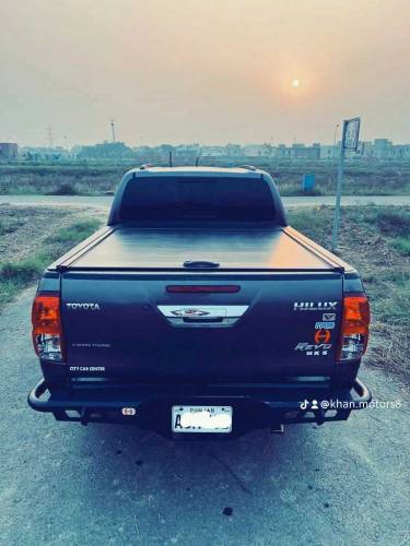 Toyota Hilux 2.8 automatic v revo