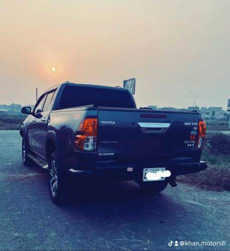 Toyota Hilux 2.8 automatic v revo