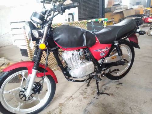 Suzuki GS150se 