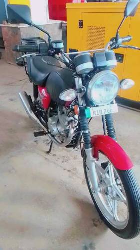 Suzuki GS150se 